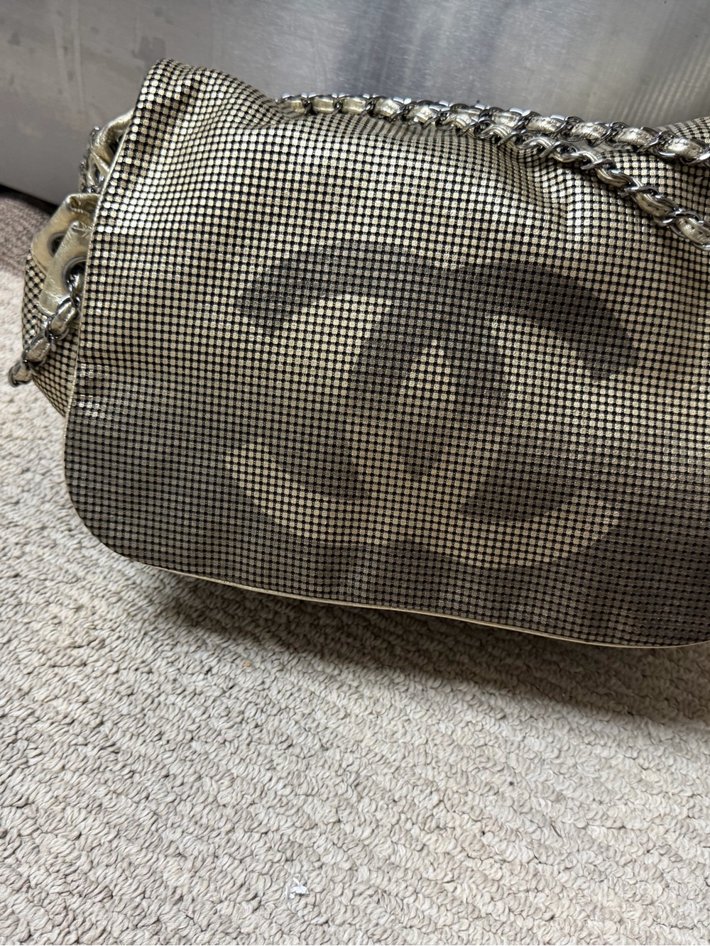 Metallic Gold Chain Shoulder Bag - Picture 8 of 12
